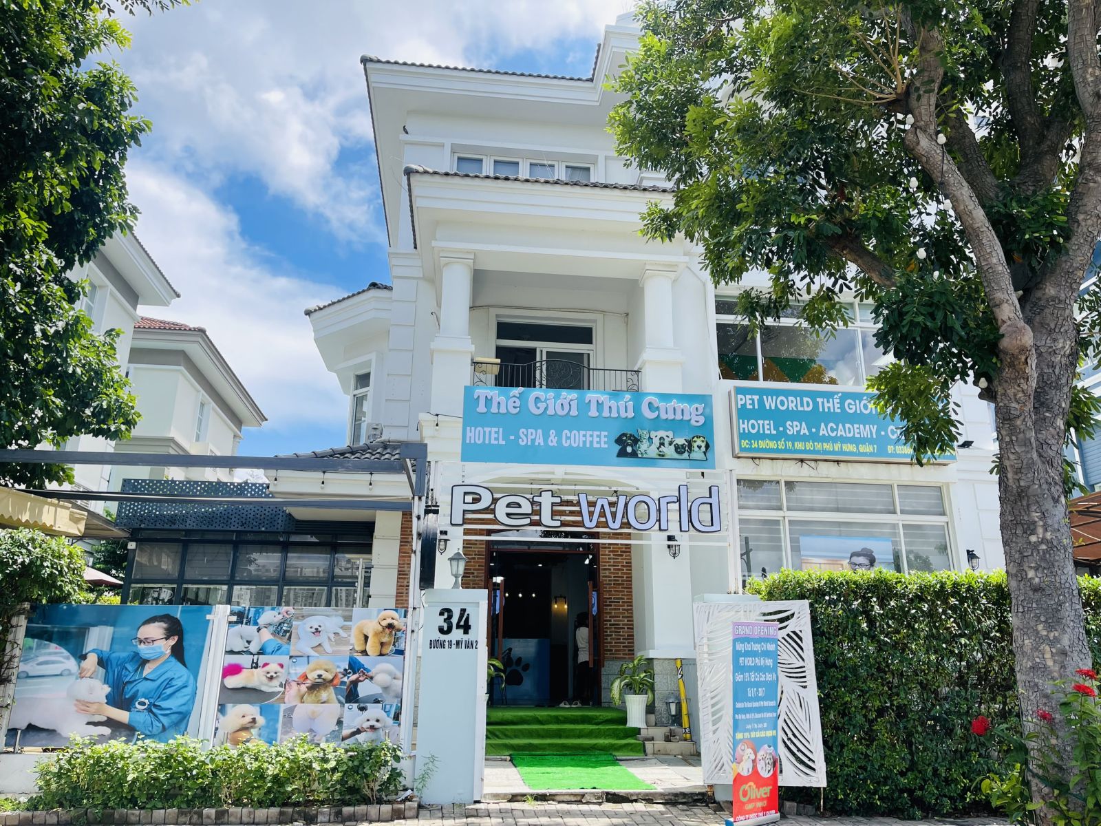 Pet world Phú Mỹ Hưng